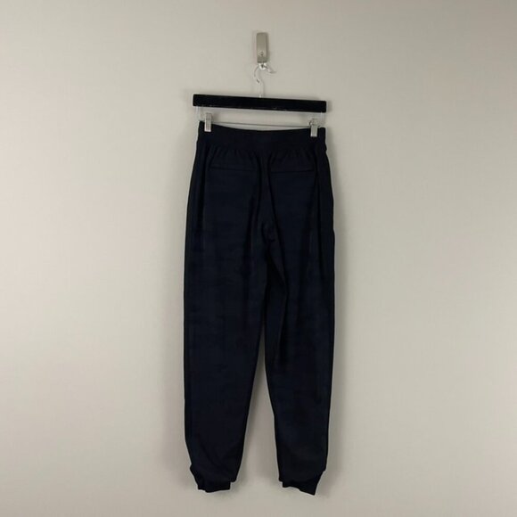 Athleta Brooklyn Lined Camo Joggers in Black Lux Size 2 Tall - Picture 2 of 7